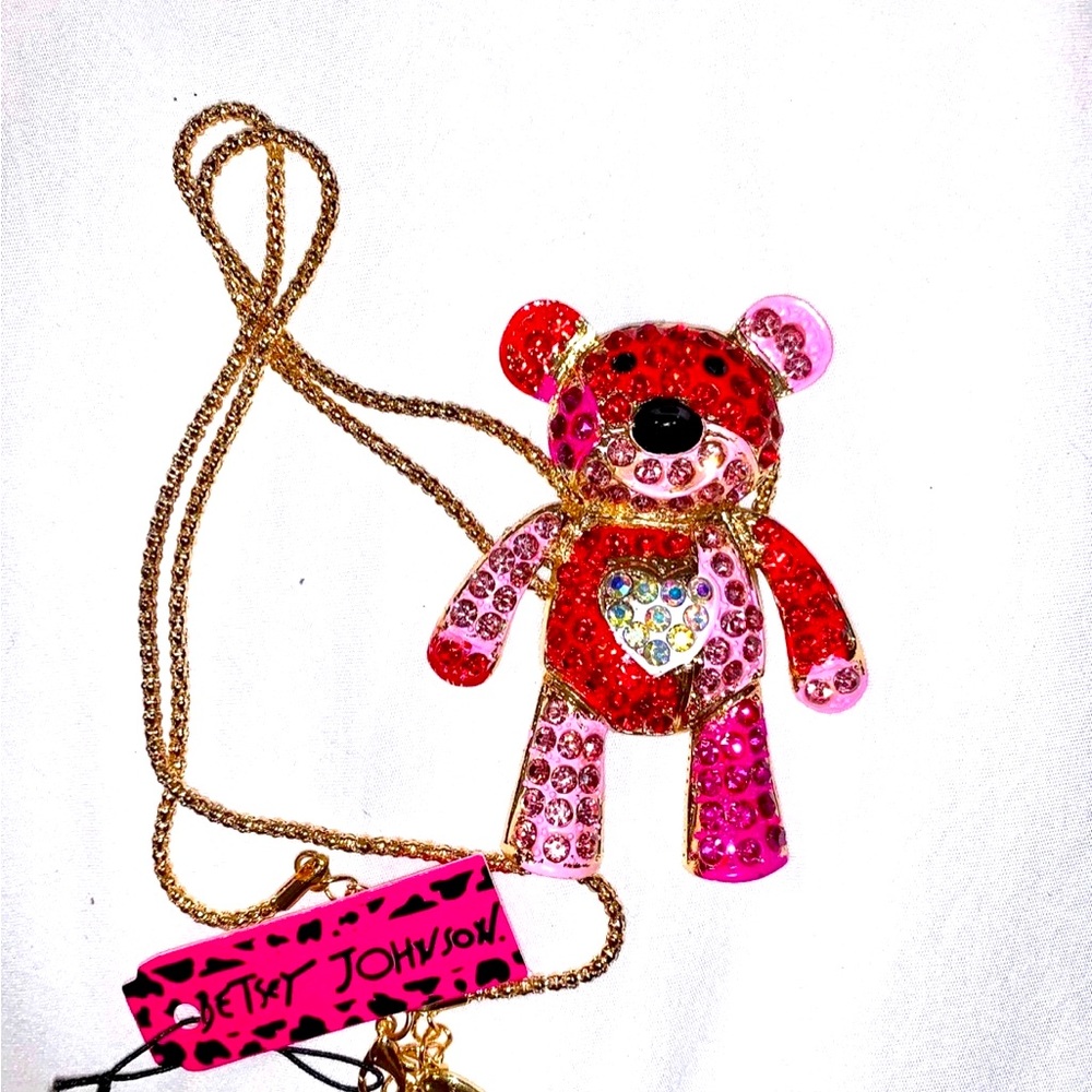 BETSEY JOHNSON SHADES OF PINK & RED CRYSTAL BEAR WITH A HEART PENDANT NECKLACE